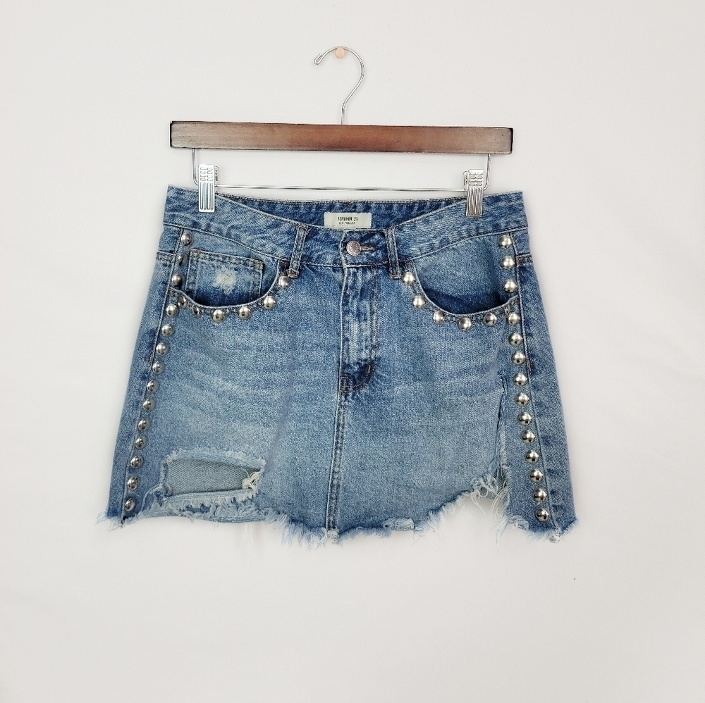 Forever 21 size 29 Distressed skirt